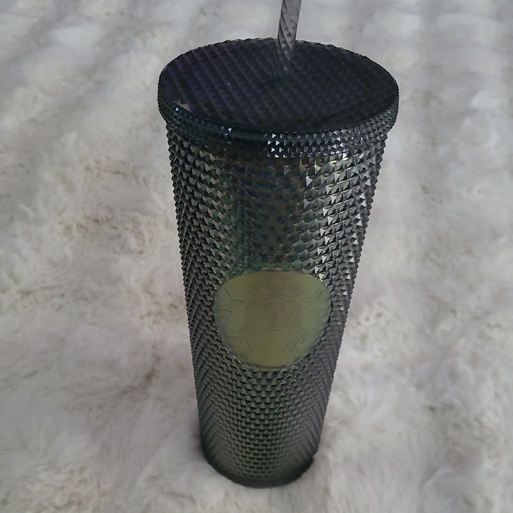 Starbucks  Tumbler with Straw Changes Colors With  Lights